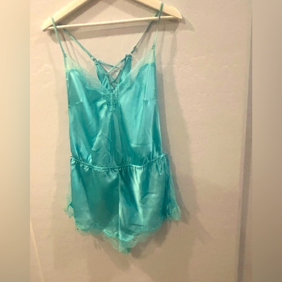 Victoria's Secret Aqua Lace Chemise beautiful 🤩 - Picture 1 of 7